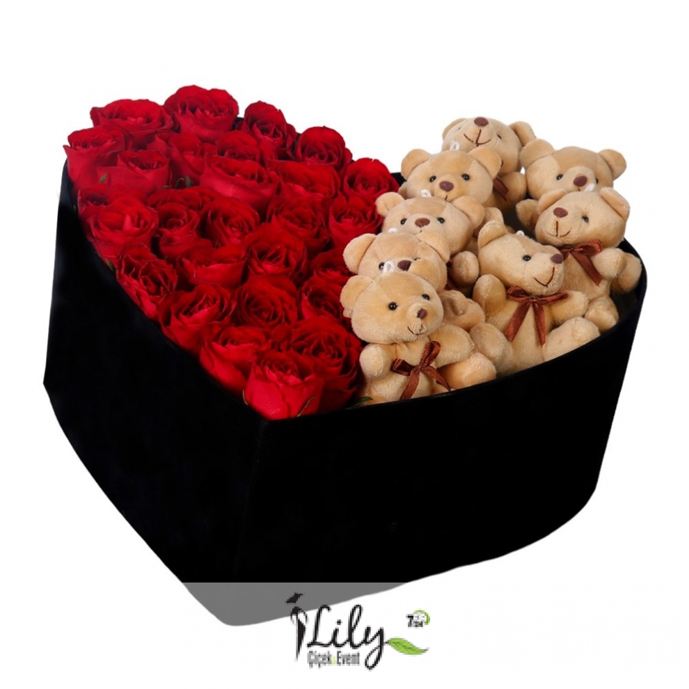 kırmızı güller ve ayıcıklar